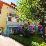 Menada Diamant Sunny Beach