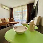 Menada Diamant Apartament Słoneczny Brzeg