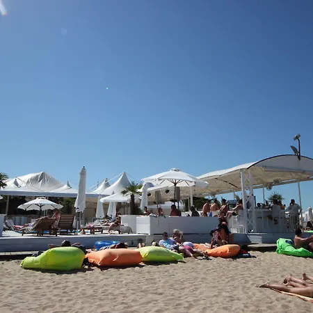 Апартаменты Menada Diamant