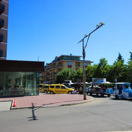 Menada Diamant Солнечный берег