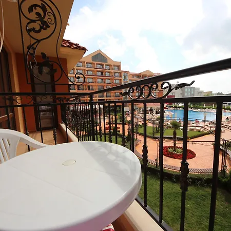 Menada Diamant Апартаменты *