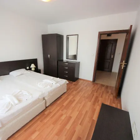 Menada Diamant Апартаменты