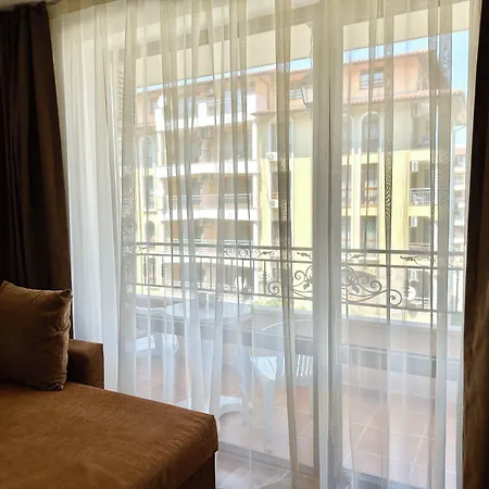 Апартаменты Menada Diamant *