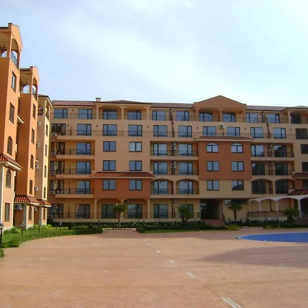 Апартаменты Menada Diamant *